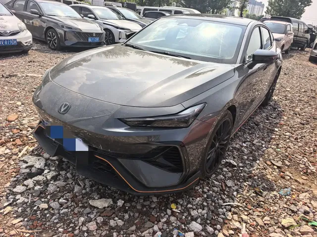 Changan UNI-V 2025 2.0T Sport Version
