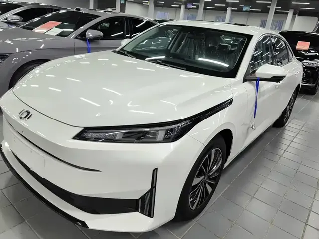 Changan Qiyuan A05 2025 Model True Fragrance Edition 145 Surpass
