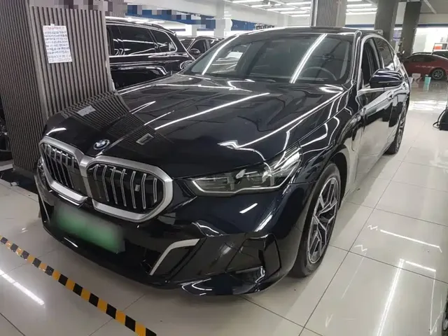 BMW i5 2025 eDrive 40L M Sport Package