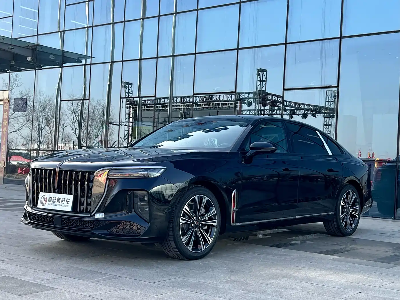 Hongqi H9 2025 Facelift 2.0T 2WD Flagship Premium Private Style Edition 5-seater