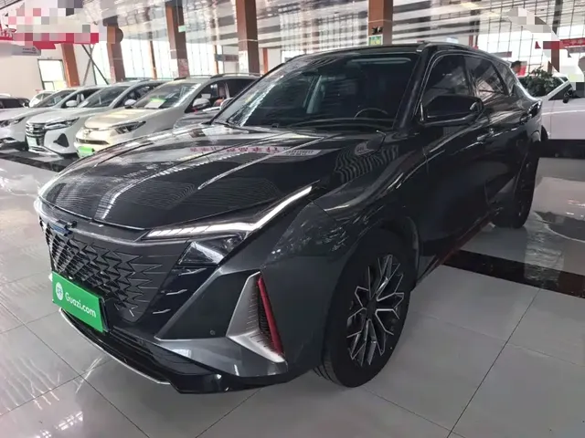 Changan Oshan Z6 2022 Model Blue Whale 1.5T DCT Smart Navigation Type