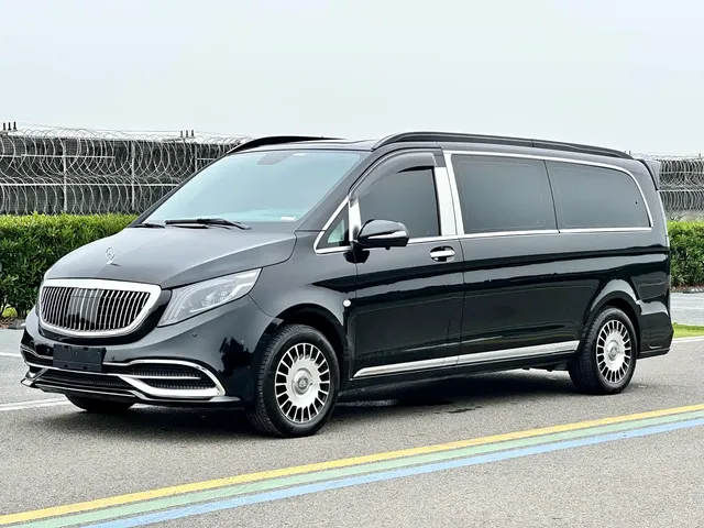 Mercedes-Benz Vito 2023 2.0T Elite 7-Seater