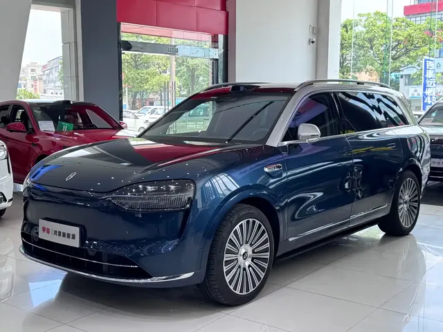 AITO Wenjie AITO M9 2025 Extended Range Ultra 52kWh 6-Seater