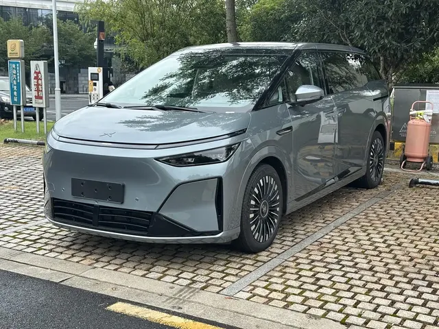 XPeng X9 2025 Extended Range Edition