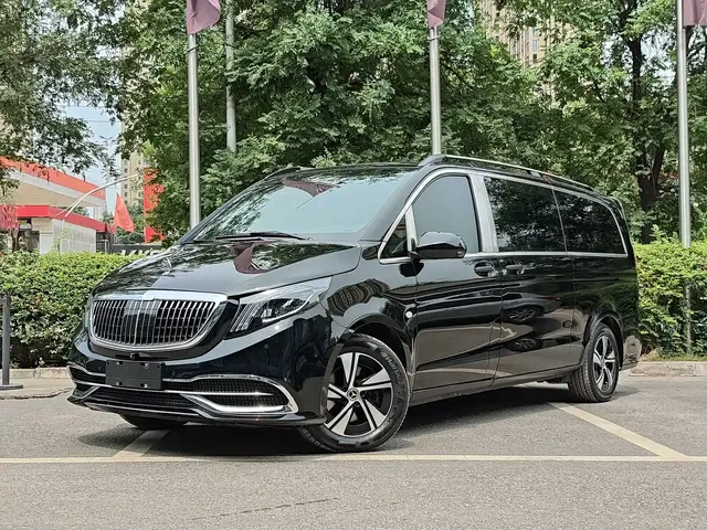 Mercedes-Benz Vito 2024 2.0T Business 7-Seater