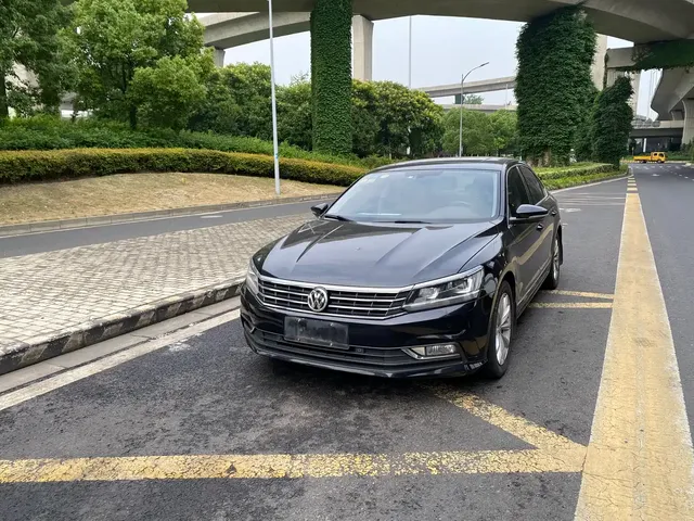 Volkswagen Passat 2017 330TSI DSG Prestige