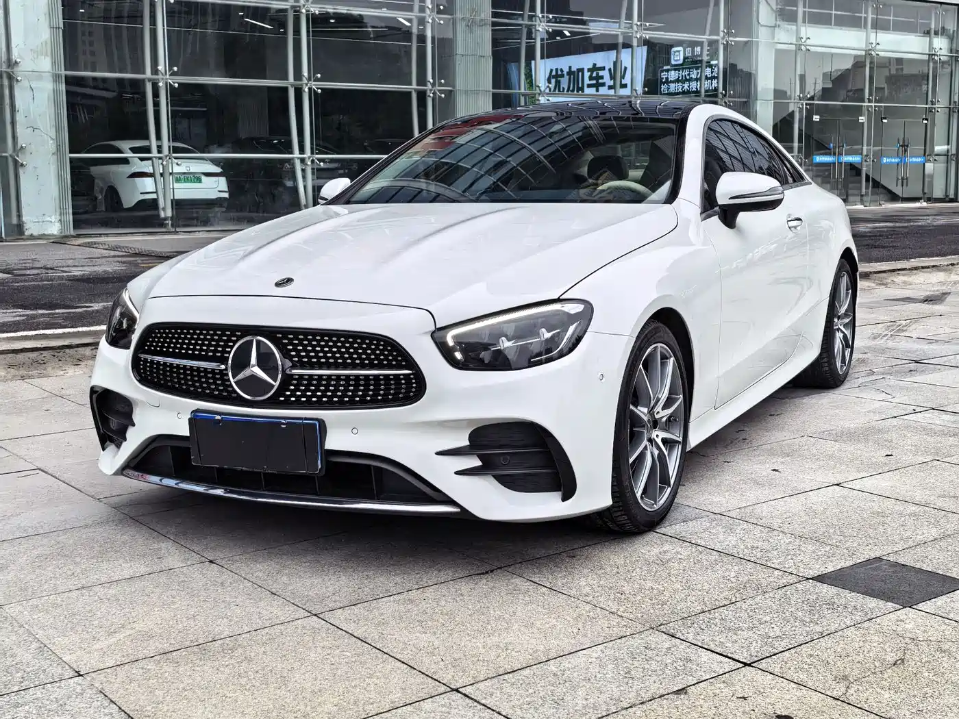 Mercedes-Benz E-Class (Import) 2023 E 260 Coupe