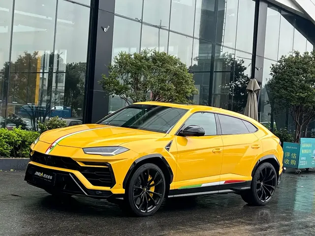 Lamborghini Urus 2021 4.0T V8