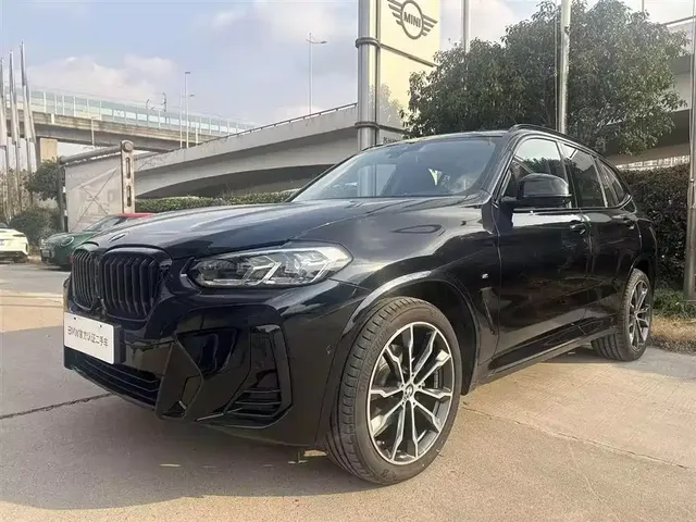 BMW X3 2023 xDrive30i Leading M Night Package