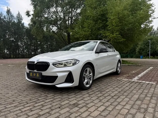 BMW 1 Series 2022 120i M Sport Shadow Edition