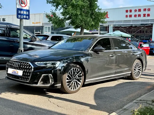 Audi A8 2024 Model A8L 55 TFSI quattro Flagship