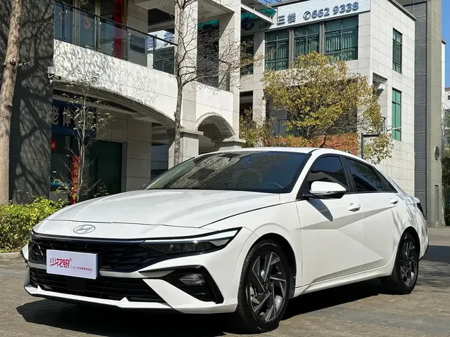 Hyundai Elantra 2023 1.5L CVT GLX Elite Edition