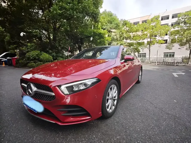 Mercedes-Benz A-Class 2021 A 200 L Sport Sedan Fashion Edition