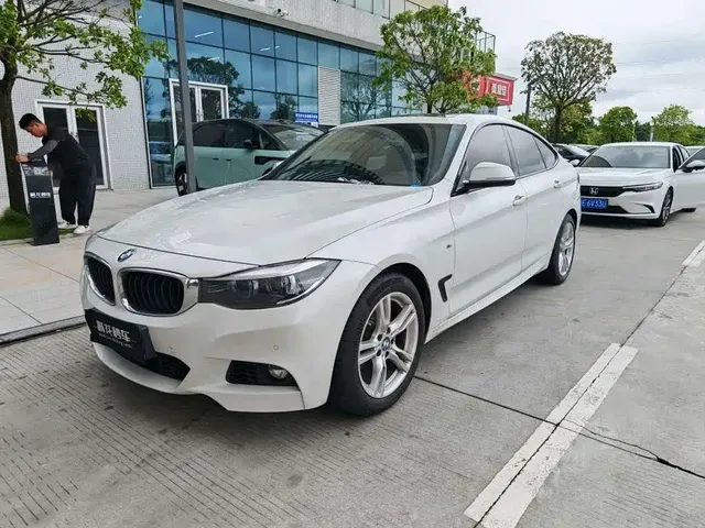 BMW 3 Series GT 2020 320i M Sport Package