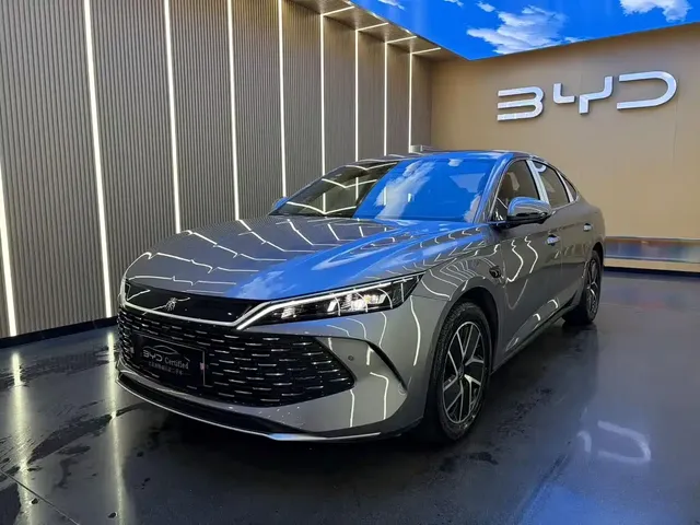 BYD Qin L 2025 DM-i Smart Drive Edition 120KM Surpassing