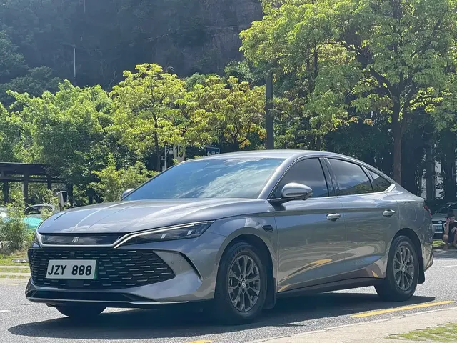 BYD Qin L 2025 DM-i Smart Drive Edition 80KM Leading