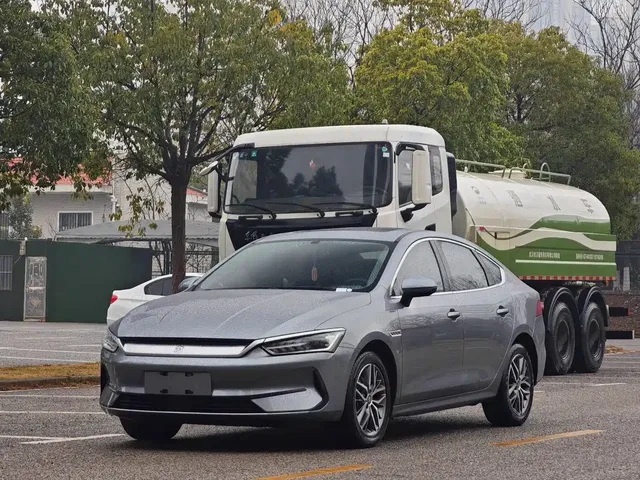 BYD Qin PLUS 2021 EV 500KM Luxury Model