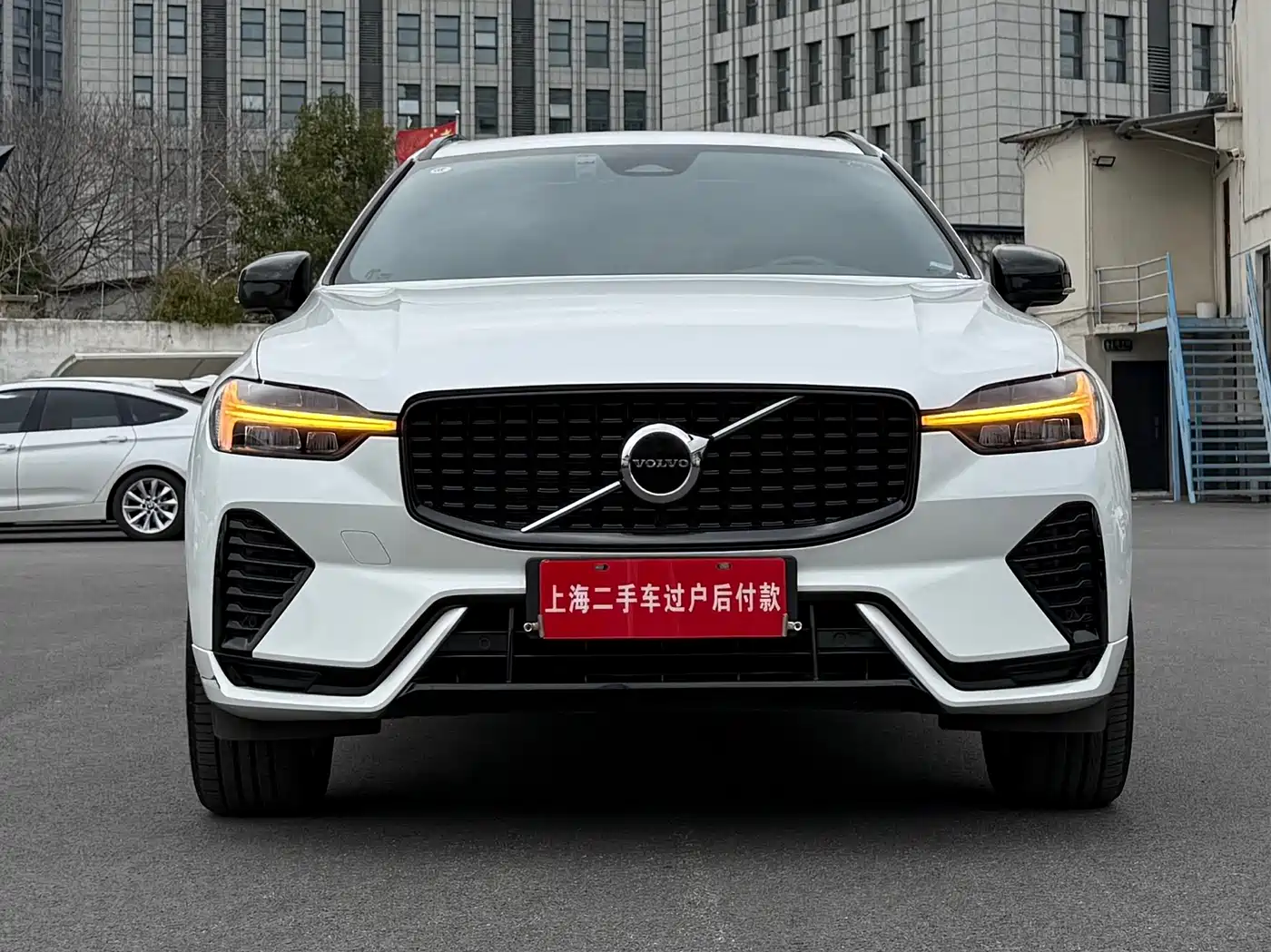 Volvo XC60 2022 B5 AWD Zhiyuan Sport Edition