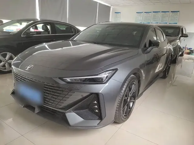 Changan UNI-V 2022 1.5T Premium Model