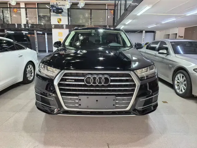Audi Q7 2018 40 TFSI Comfort