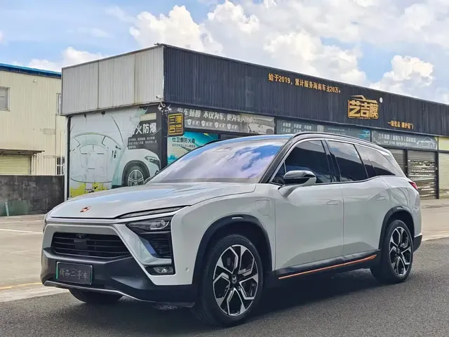 NIO ES8 2018 Founder Edition