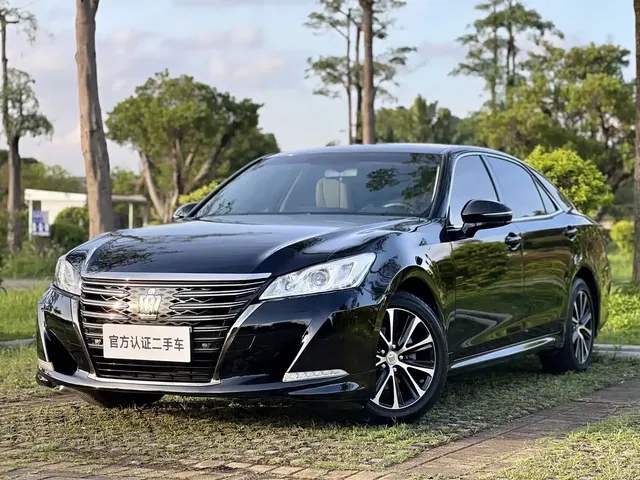 Toyota Crown 2018 2.0T Fashion Edition