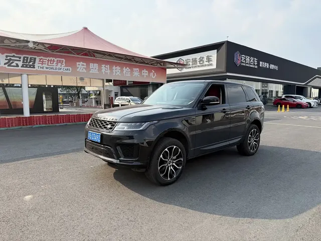 Land Rover Range Rover Sport 2022 3.0 L6 Gloss Black Edition