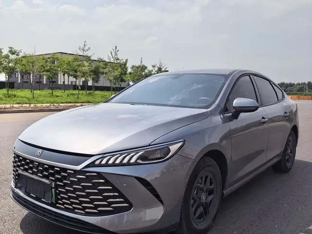 BYD Qin PLUS 2025 DM-i Smart Drive 55KM Leader