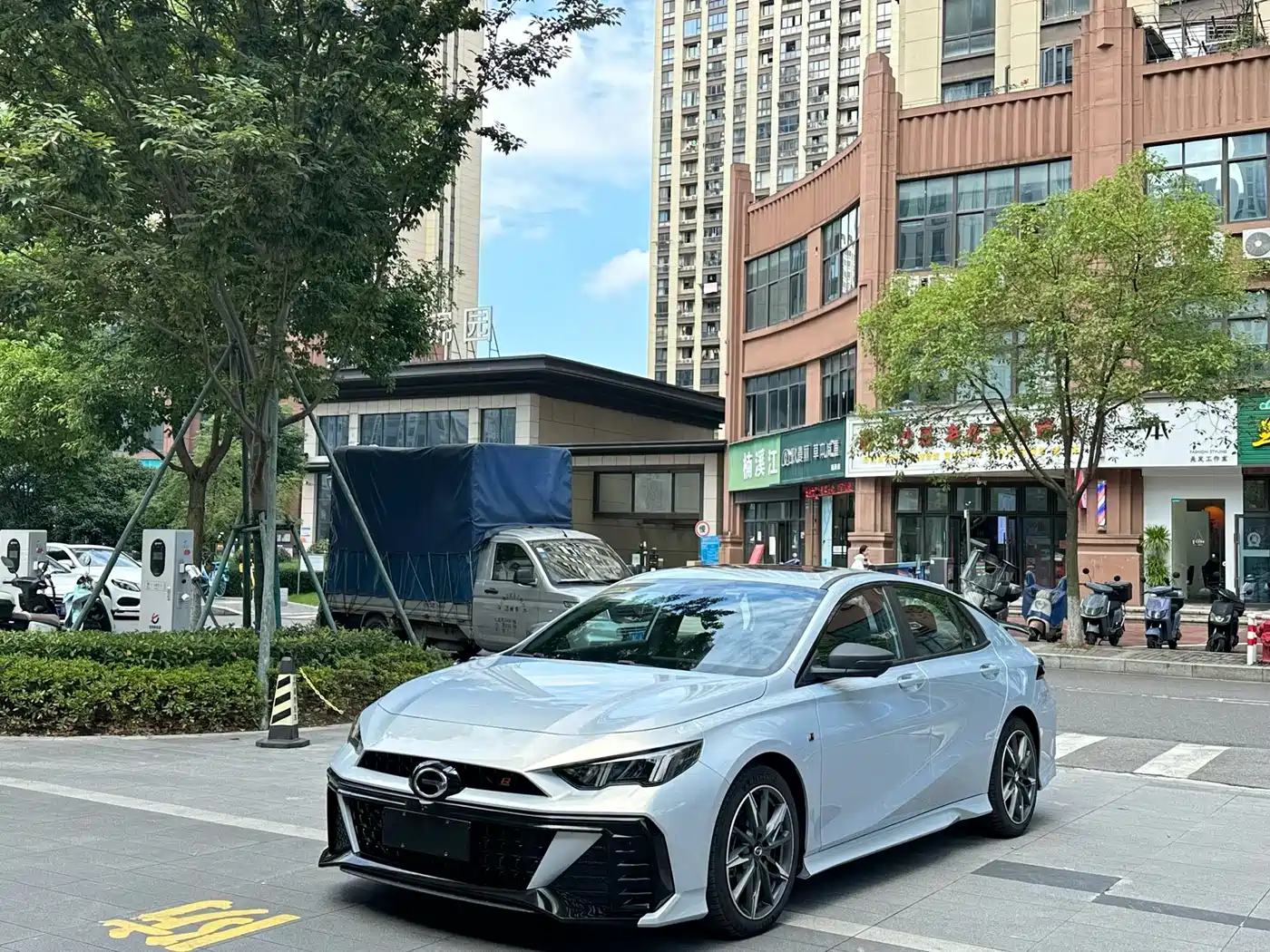 GAC Trumpchi Emkoo 2024 Model 270T DCT Shadow Leopard R-Style Edition