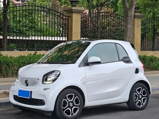 smart fortwo 2018 0.9T 66kW Hardtop Pioneer Edition China V