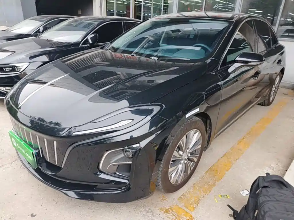 Hongqi E-QM5 2024 500km Travel Edition