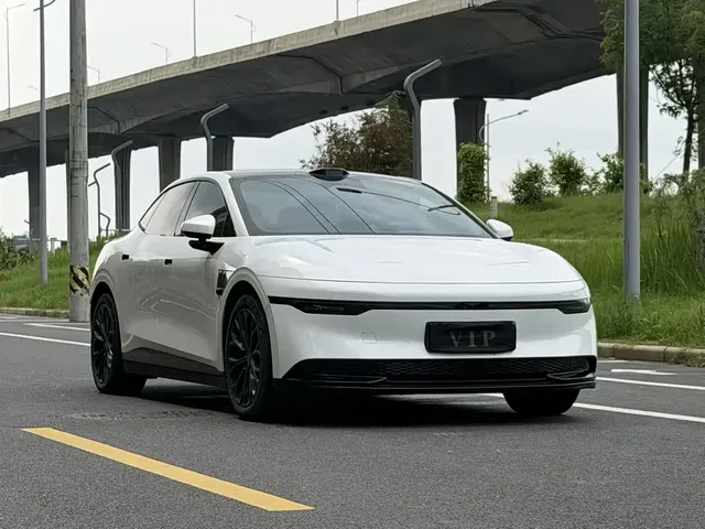 ZEEKR 007 2024 RWD Intelligent Driving Edition 100kWh