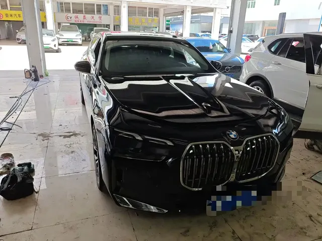 BMW 7 Series 2023 Model 735Li M Sport Package