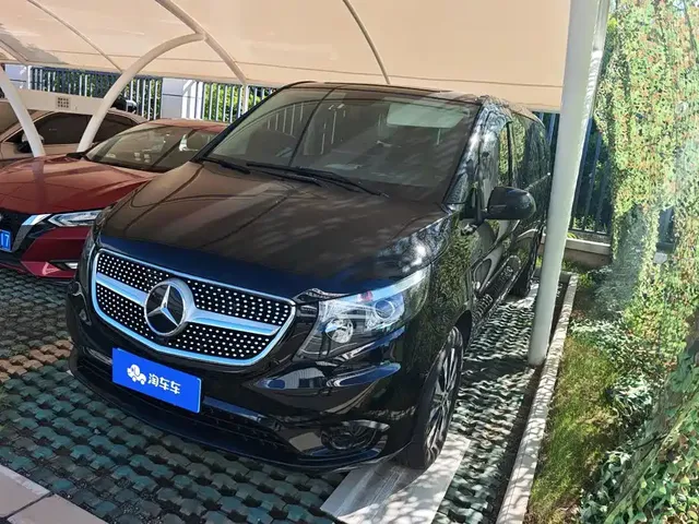 Mercedes-Benz Vito 2023 2.0T Elite 7-Seater