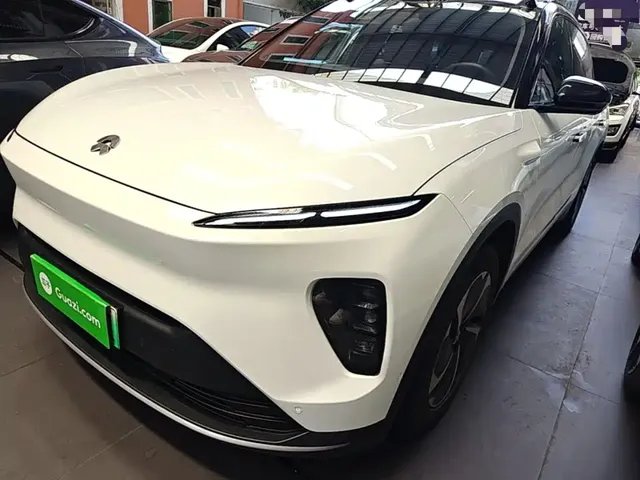 NIO ES8 2023 75kWh