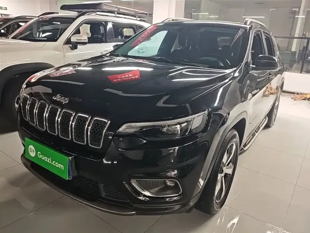 Jeep Cherokee 2019 2.0T 4WD Adventure Edition China V