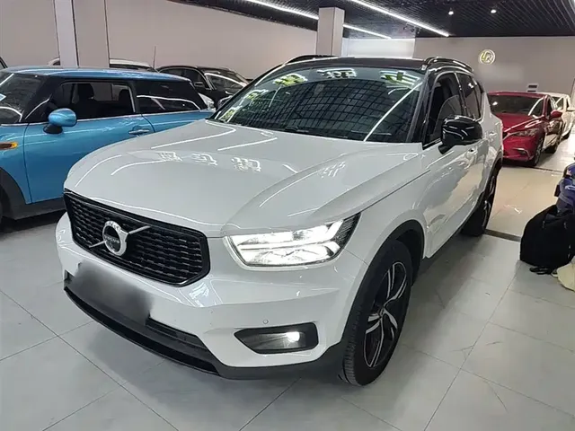 Volvo XC40 2021 T4 AWD Elegant Sport Edition