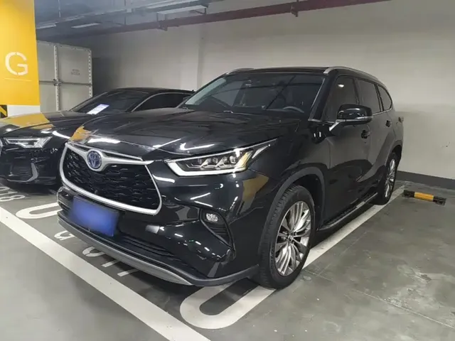 Toyota Highlander 2022 Model Dual Engine 2.5L 4WD Premium Edition 7-Seater