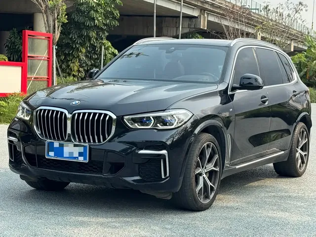 BMW X5 2022 Facelift xDrive 40Li M Sport Package