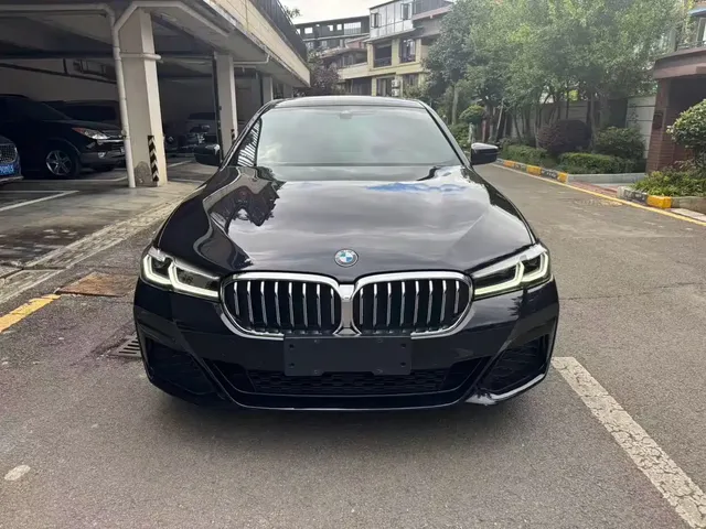 BMW 5 Series 2022 Facelift 530Li Premium M Sport Package