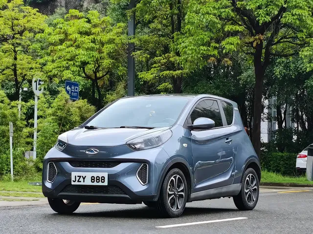 QQ New Energy Little Ant 2019 4-Seater Smart Enjoy Edition 35kWh