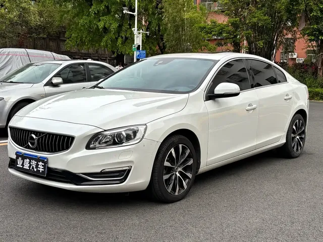 Volvo S60 2018 S60L T3 Momentum