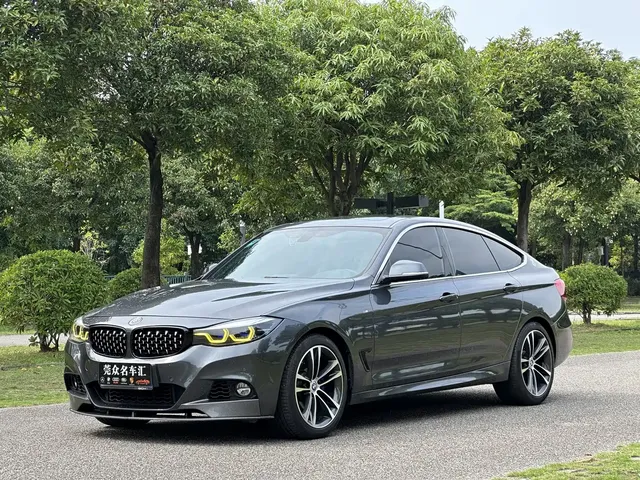 BMW 3 Series GT 2019 330i xDrive M Sport