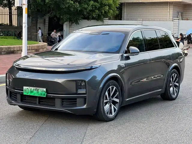 Li Auto Li L8 2023 Pro