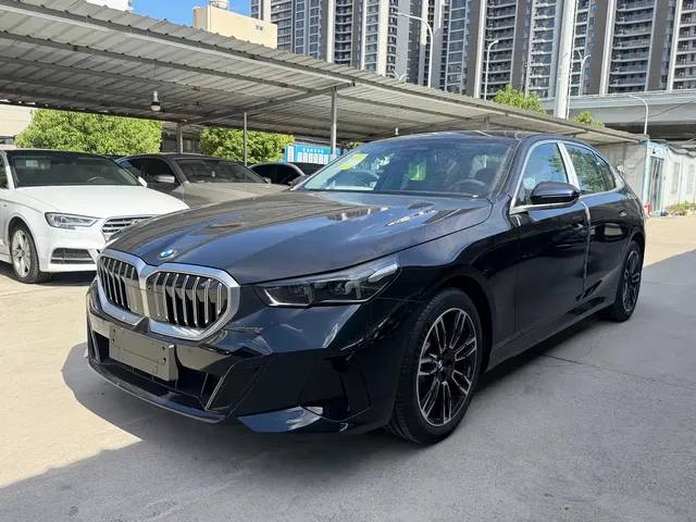BMW 5 Series 2026 Model Year Facelift 530Li Leading M Sport Package