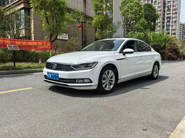 Volkswagen Magotan 2018 Facelift 330TSI DSG Luxury