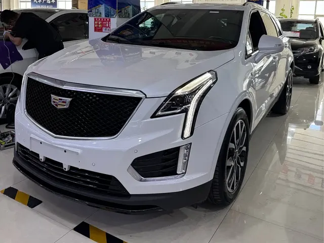 Cadillac XT5 2022 2.0T 4WD Platinum