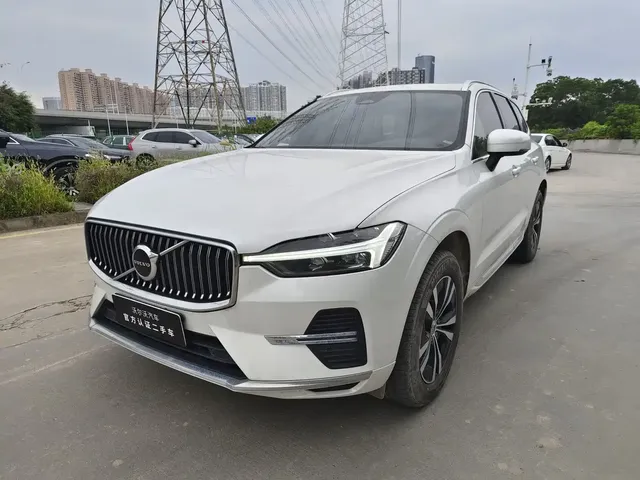 Volvo XC60 2024 B5 AWD Zhiyi Luxury Edition