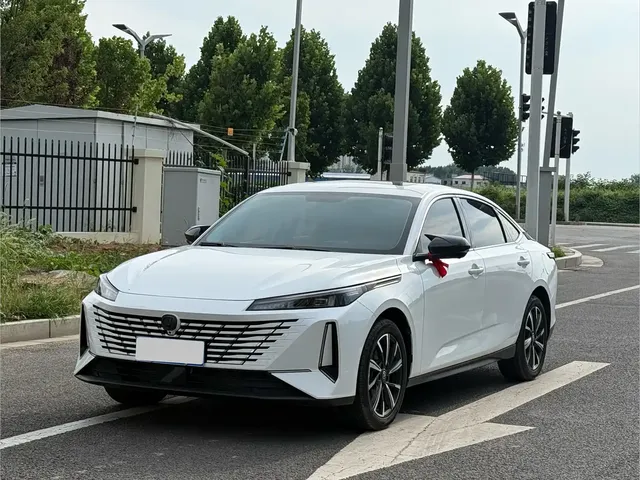 Changan Eado 2025 Blue Whale 1.5T 500Bar Premium
