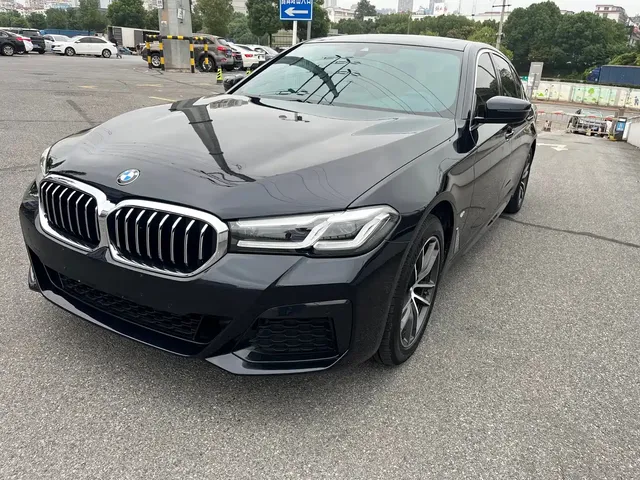 BMW 5 Series 2022 Facelift 525Li M Sport Package